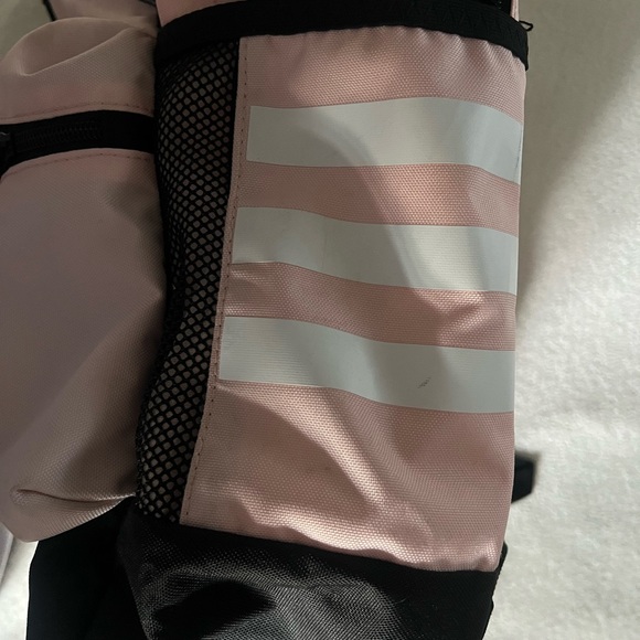 Adidas Original Base Backpack - Picture 9 of 9